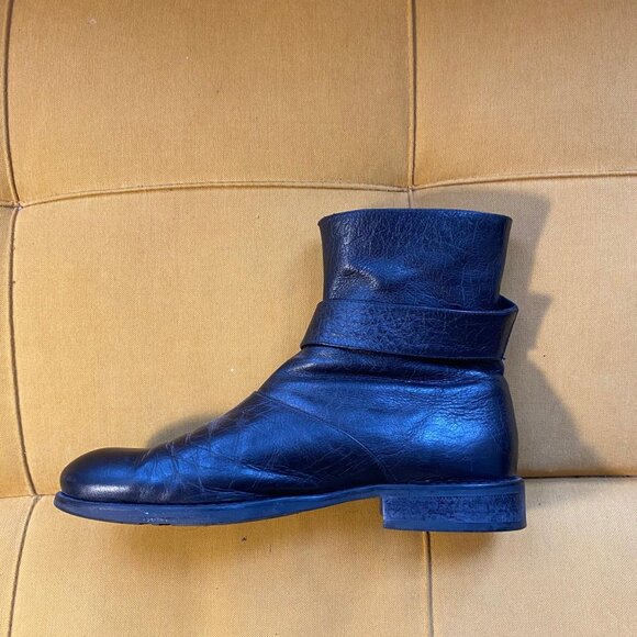 Vintage Emporio Armani Black Leather Boots with Zipper - Picture 3 of 7